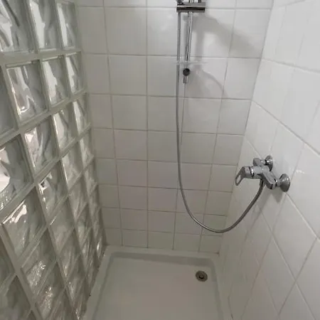 Escale Marseillaise, Grand T2 Calme, Pres Du Vieux Port Pour 2 A 4 Personnes, Nettoyage Rigoureux Apartment Marseille